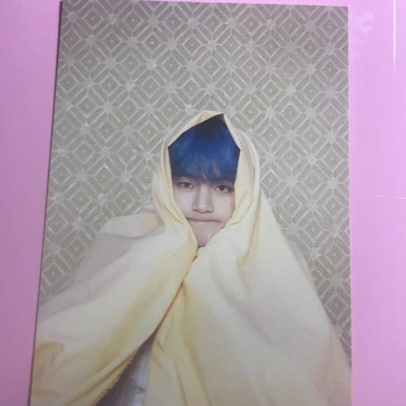 V signed photocard - Picture 3 of 3